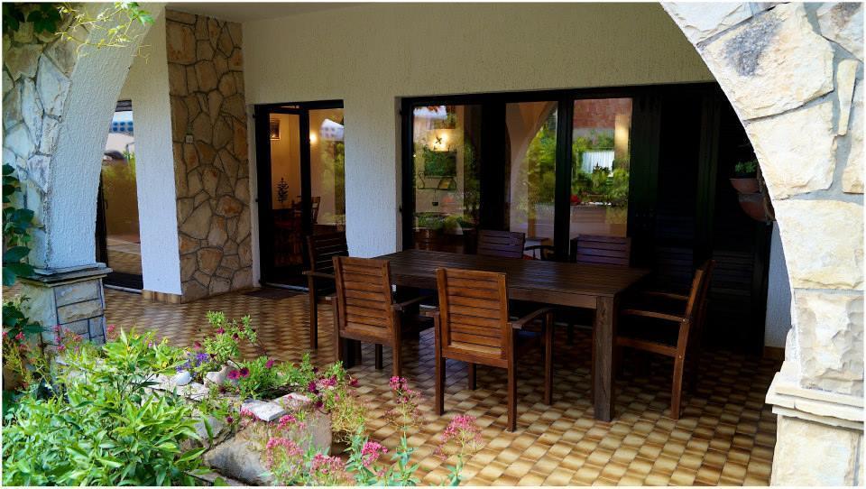 Apartments Victoria โตรกีร์ ภายนอก รูปภาพ